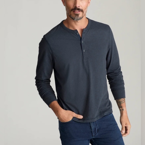 UNTUCKit Other - UNTUCKit “Albarino” Long Sleeve Henley - Size L